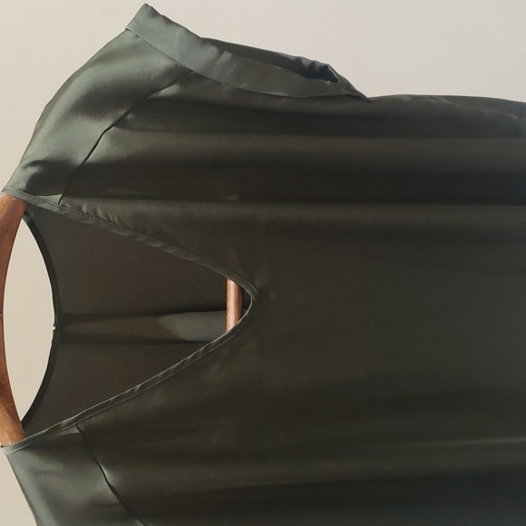 NWOT New york and co army green XXL top - Picture 3 of 10